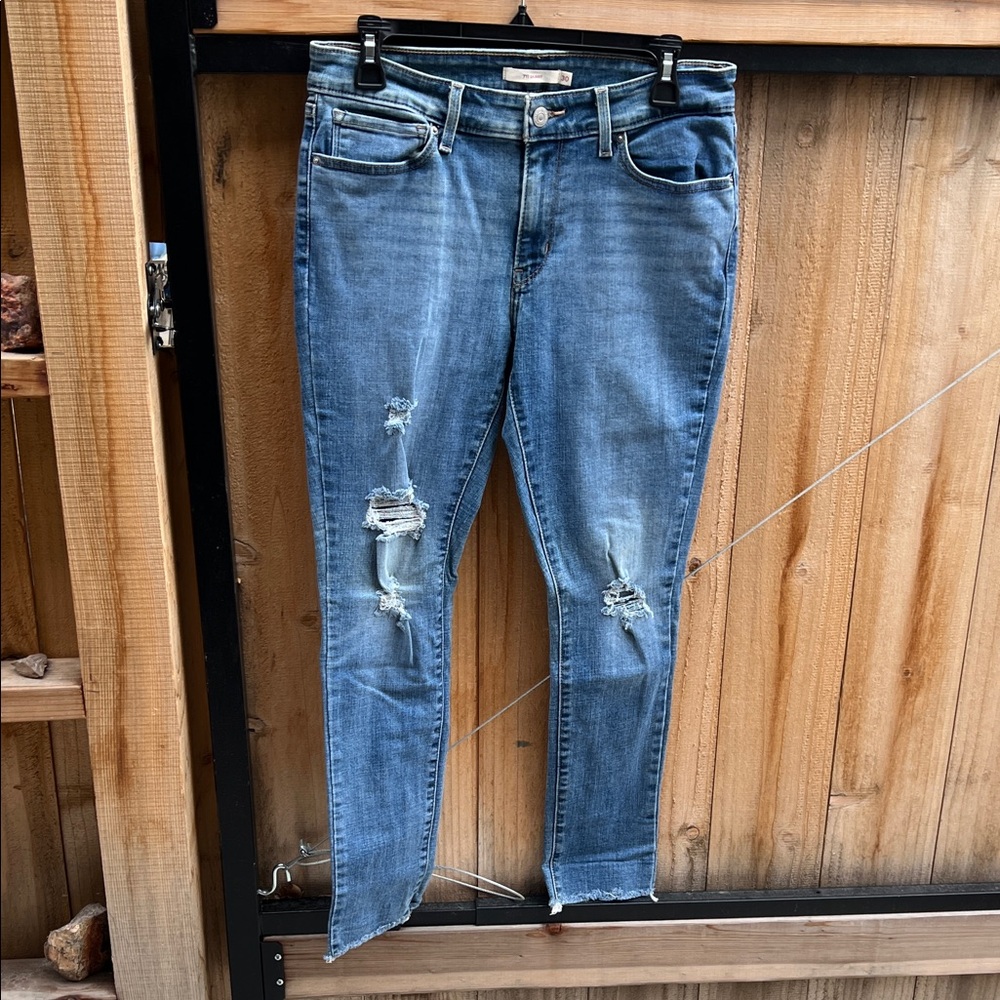 Levi's Light Blue Distressed Skinny Jeans